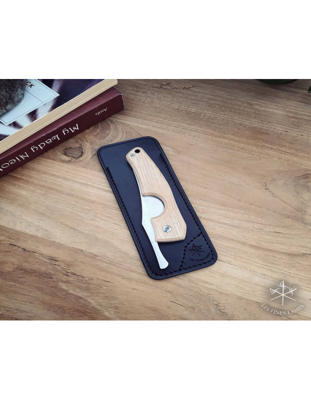 LE PETIT cigar cutter Black leather sheath